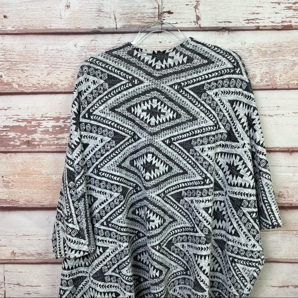 H&M Dividend Aztec open cardigan - Picture 9 of 10